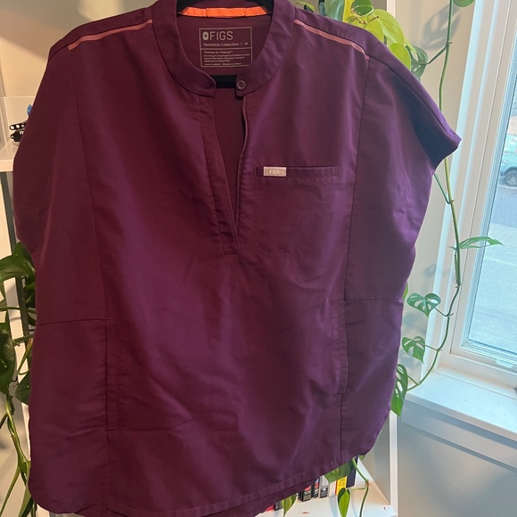 FIGS Women's Medium Scrub top - Picture 1 of 4